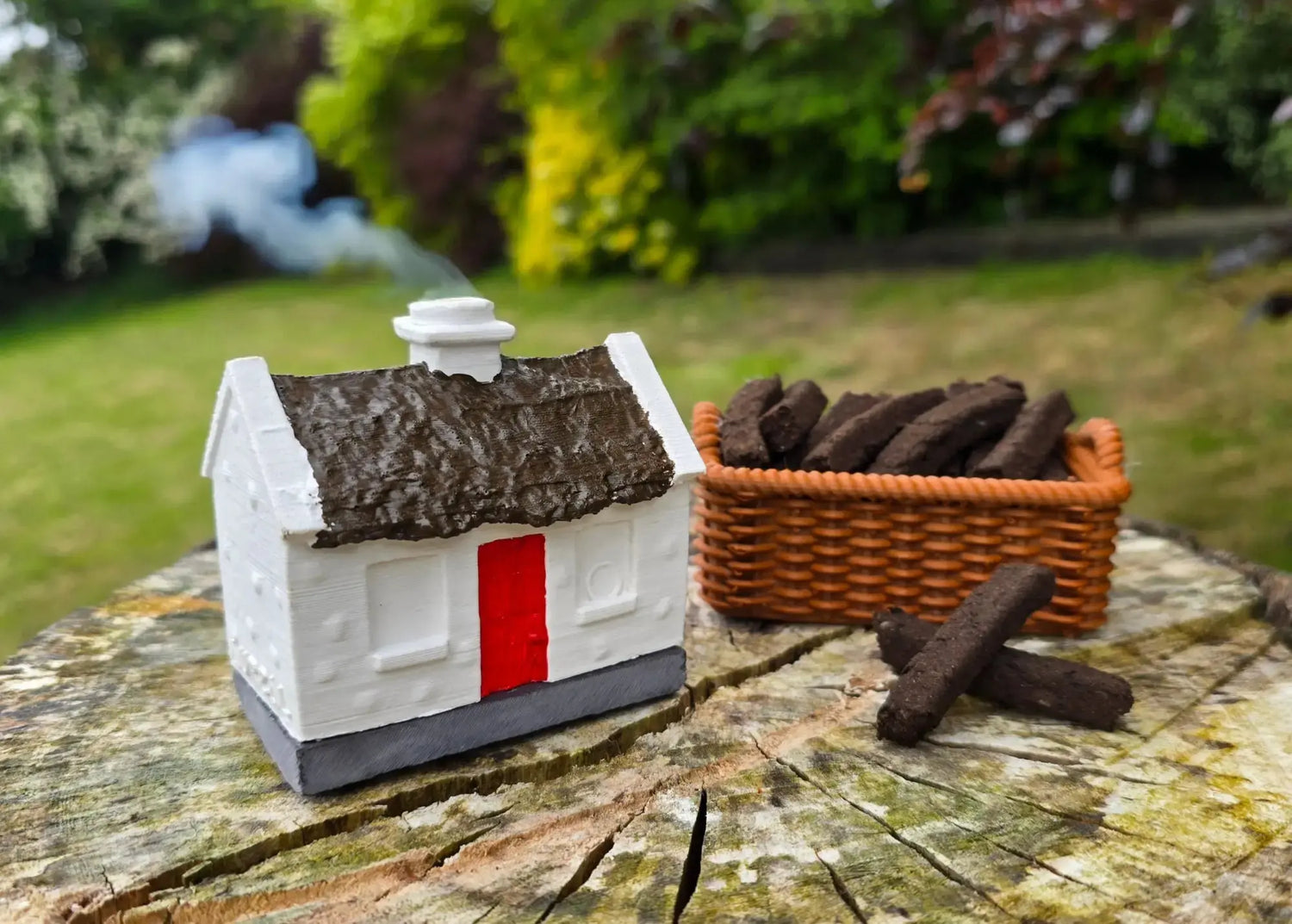 Cottage and turf incense basket